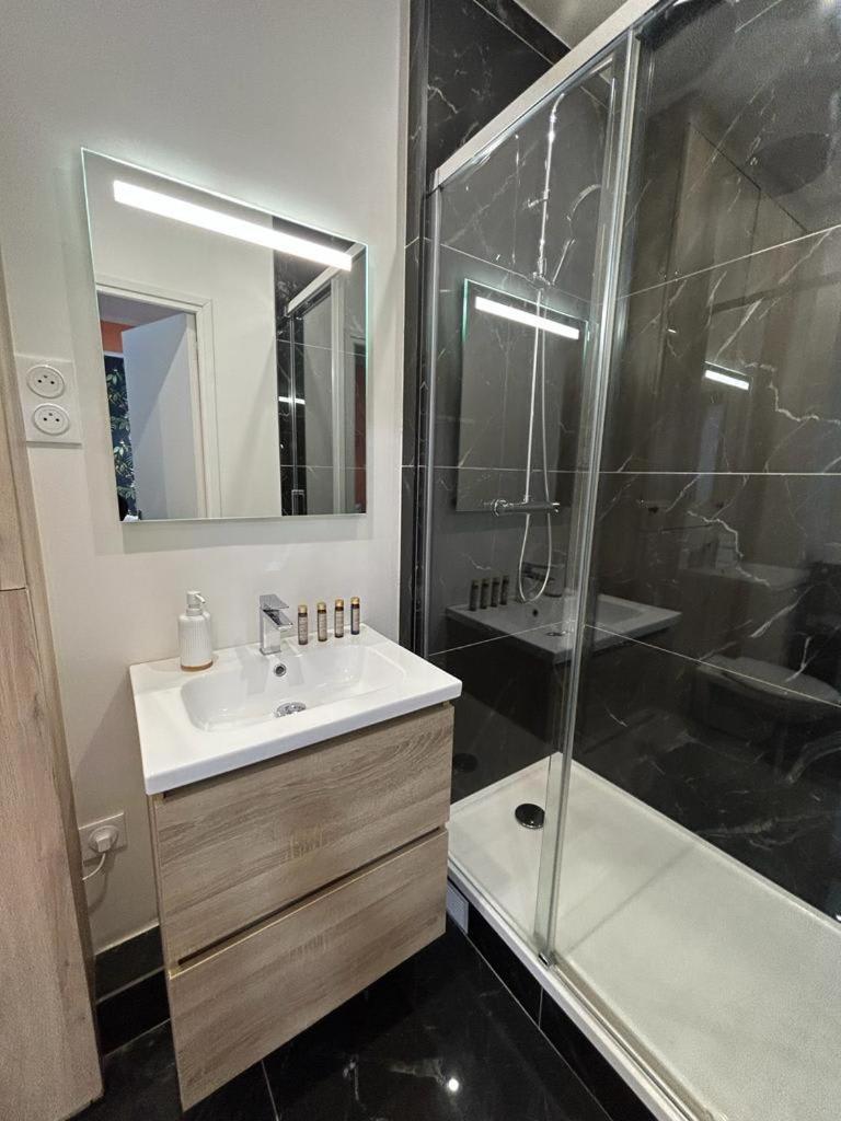 Stylish Modern Studio Apartment Paříž Exteriér fotografie